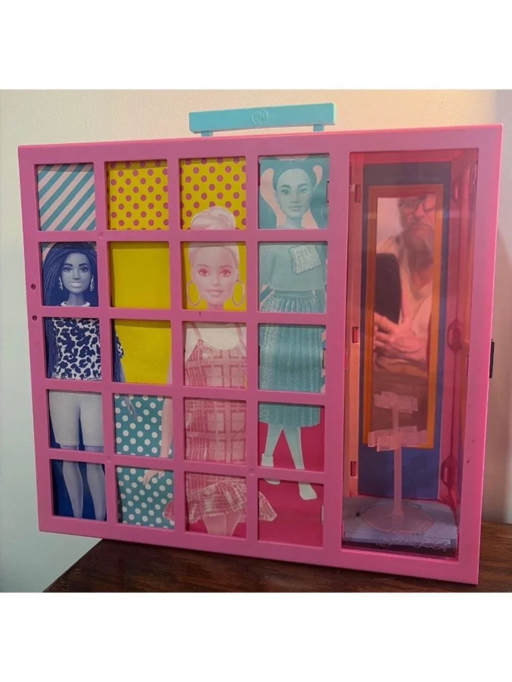 Barbie Pink Folding Dream Closet Case Hanger Mirror Mattel 2019 Toy Playset